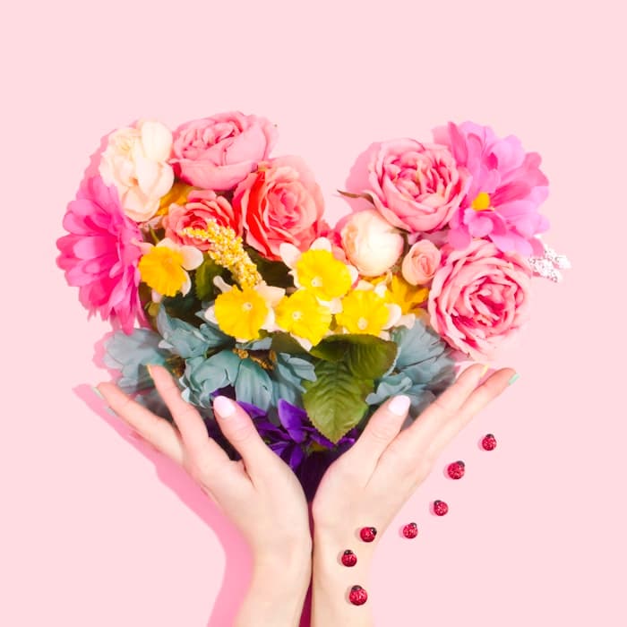 A bouquet of roses, the post under review